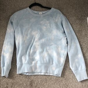 GAP crew neck
